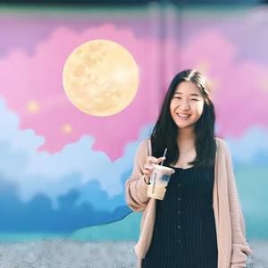 Meet your Posher, Esther